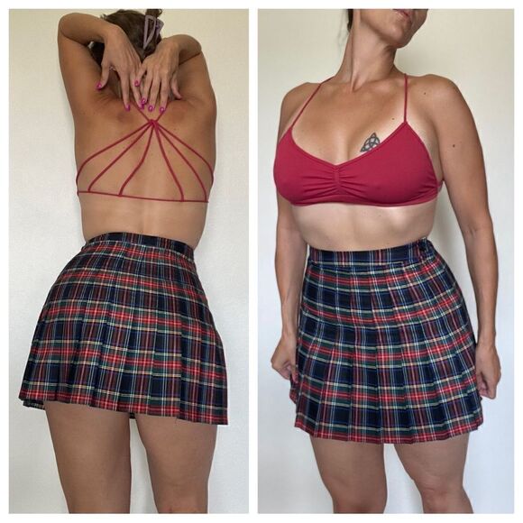 Urban Outfitters Plaid Skirt Pleated Mini Red Black Streetwear Club - Picture 1 of 9